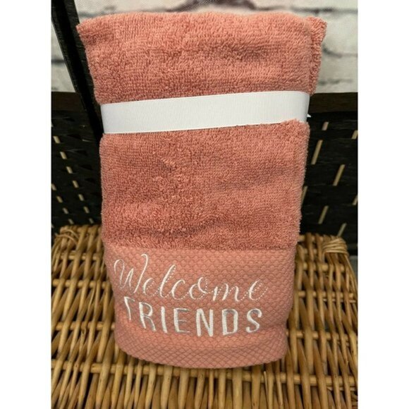 Deborah Connolly 2 Pk Pink Rose Embroidered Welcome Friends Script Hand Towels - Picture 3 of 3